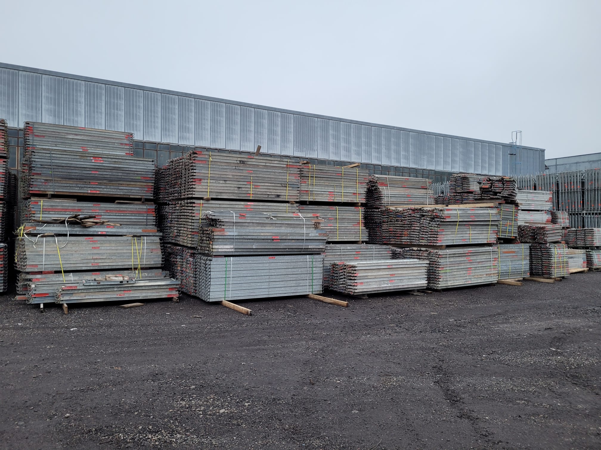 Lot échafaudage occasion multidirectionnel Altrad Plettac Contur: 1000m²