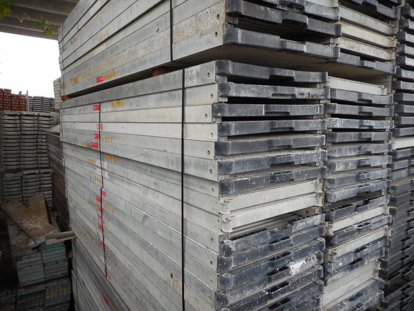 Echafaudage d’occasion Plettac: 309m² / plateaux ALU