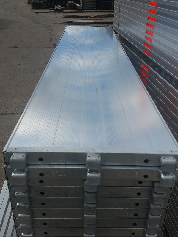 100m² echafaudage alu roulant – Full alu