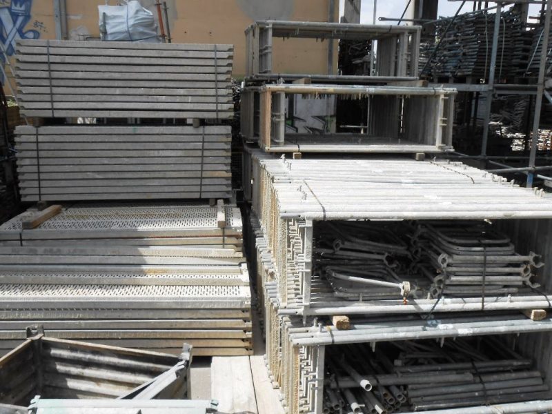 Echafaudage facadier d’occasion RUX: 650m²