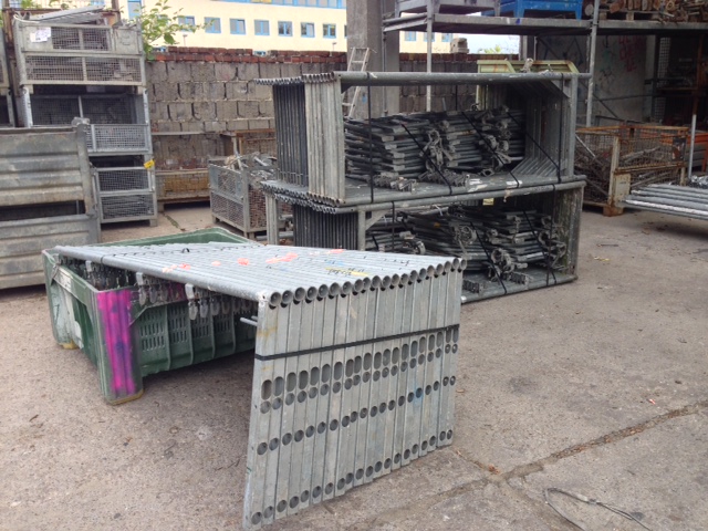 Echafaudage de toiture COMPLET Layher 150m²