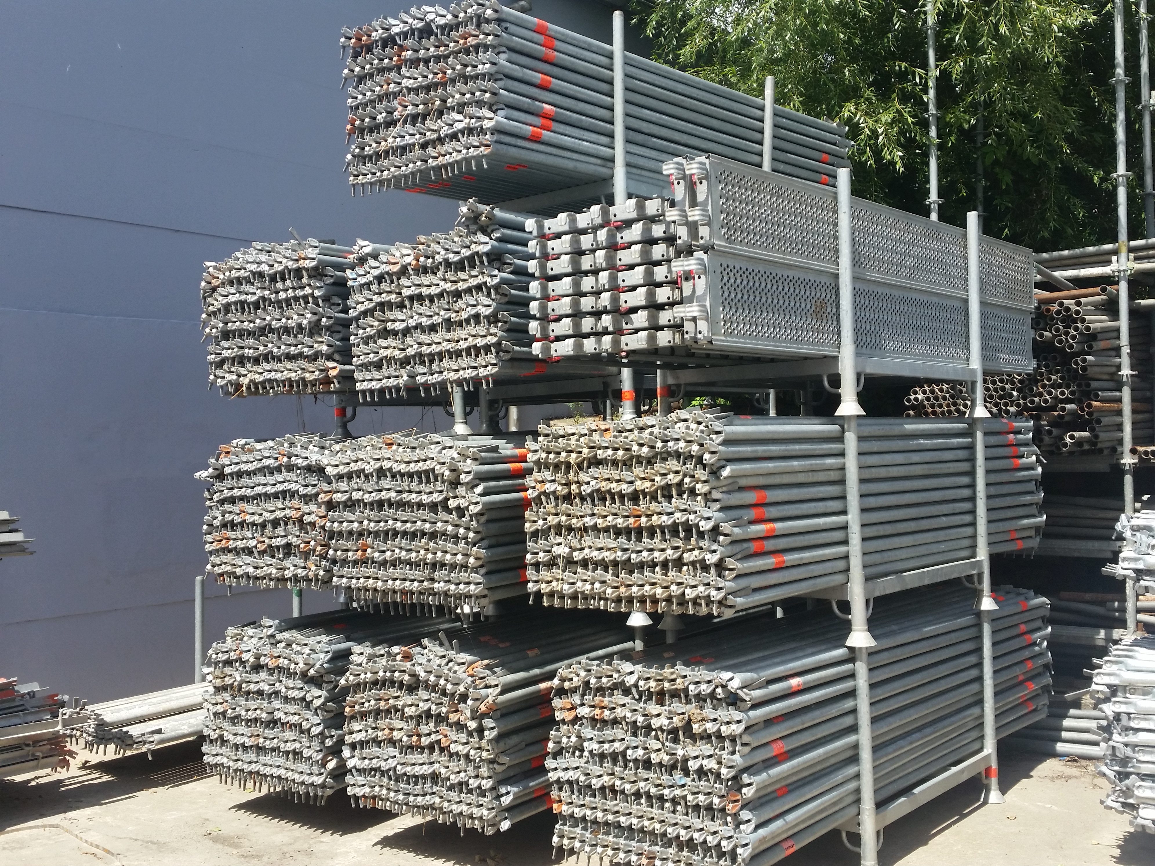 Echafaudage occasion Layher 2000m²